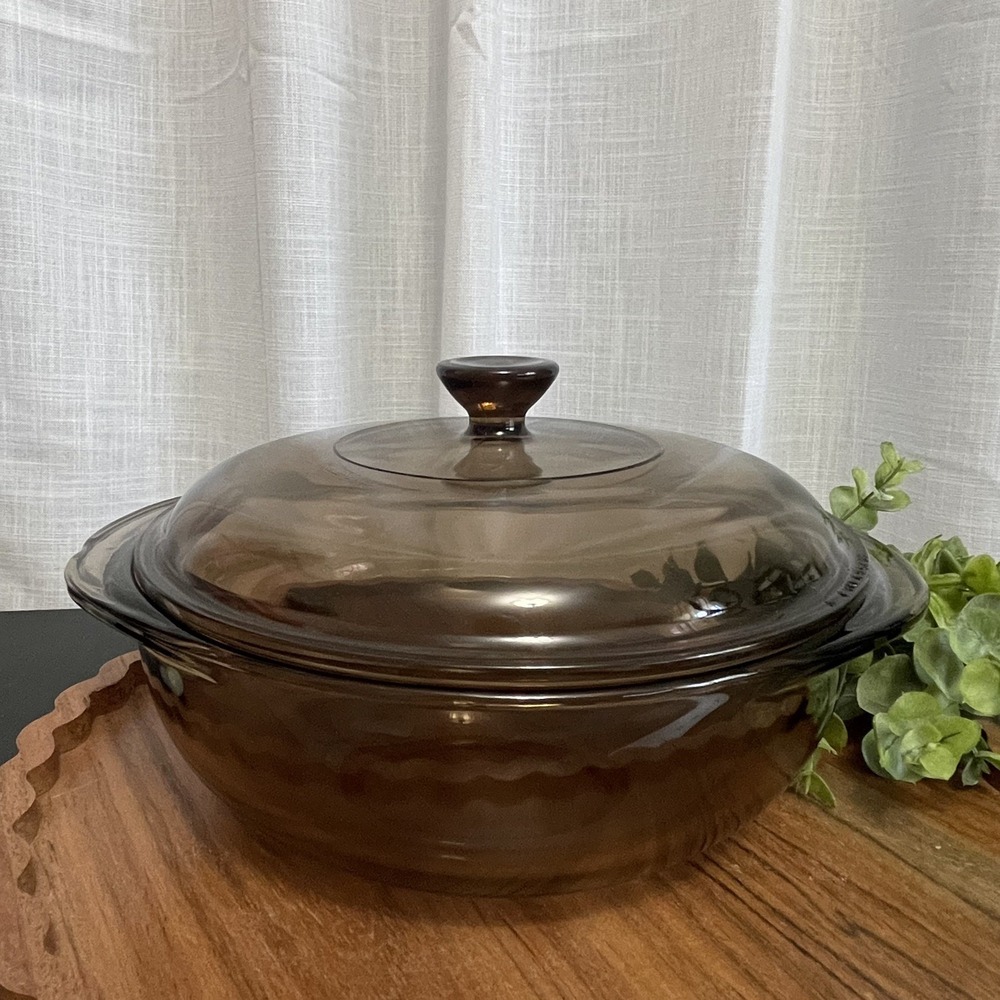 PYREX Amber Fireside Glass 1.5 Quart Casserole Dish with Lid 1970s #023